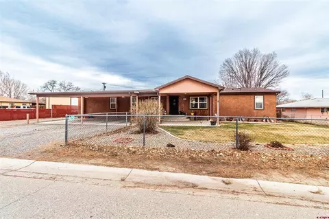 426 N Jordan St, Bloomfield, NM 87413