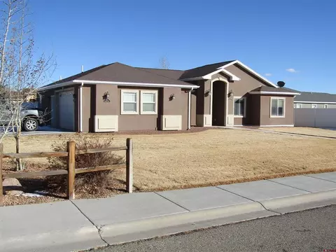 52 Riverwood Dr, Alamosa, CO 81101