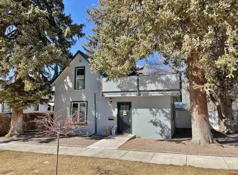 1127 S 1st St, Montrose, CO 81401
