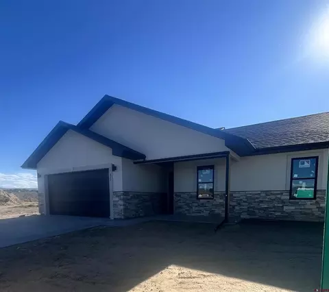 617 Vermillion Ave, Montrose, CO 81403