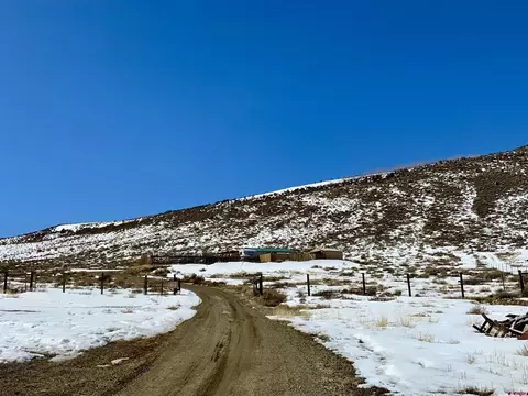 450 Chisholm Trl, Gunnison, CO 81230