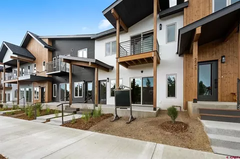 215 Pioneer Ave #10, Durango, CO 81301