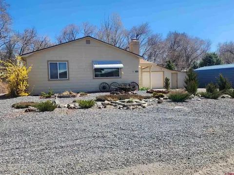 13164 Orchard Ave, Eckert, CO 81418