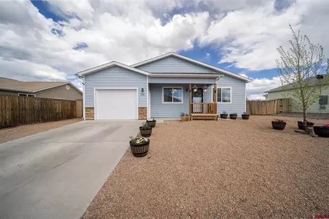 128 Bluegrass Ct, Montrose, CO 81403