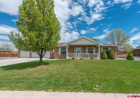 2925 Ivy Dr, Montrose, CO 81401