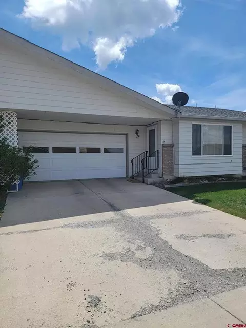 2044 Scarborough Way #F, Montrose, CO 81401