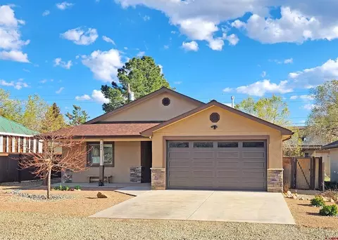 884 2nd Ave, Mancos, CO 81328