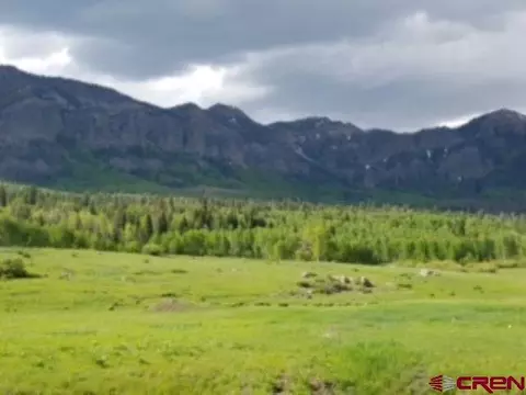233 Spruce Gln, Pagosa Springs, CO 81147