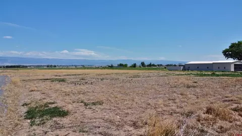 17185 B Rd, Delta, CO 81416 photo 2