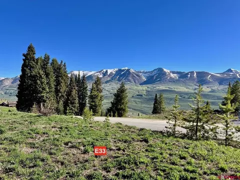 800 Prospect Dr, Mount Crested Butte, CO 81225