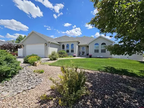 3000 Outlook Rd, Montrose, CO 81401