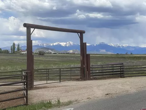 122 Rancho Paraiso Dr, Durango, CO 81303