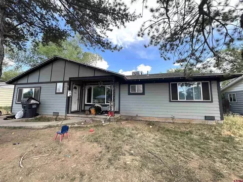 917 Livesay Dr, Cortez, CO 81321