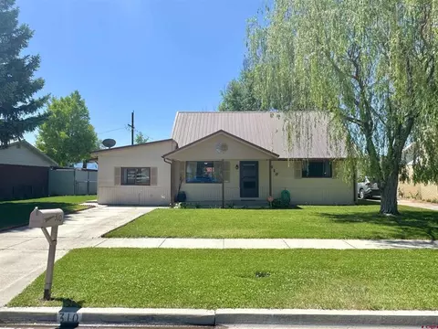 310 13th St, Alamosa, CO 81101