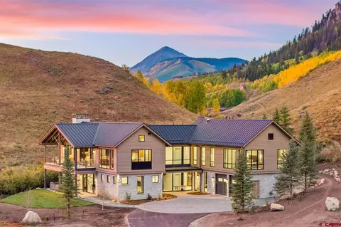 662 Country Club Dr, Crested Butte, CO 81224