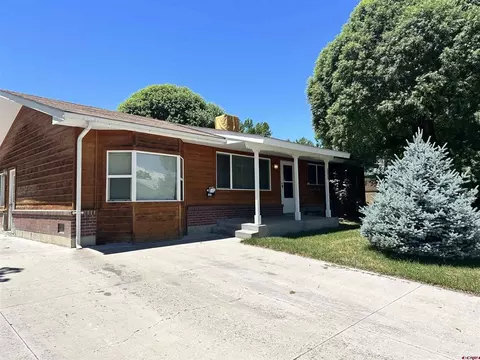1404 Bristol Dr, Montrose, CO 81401
