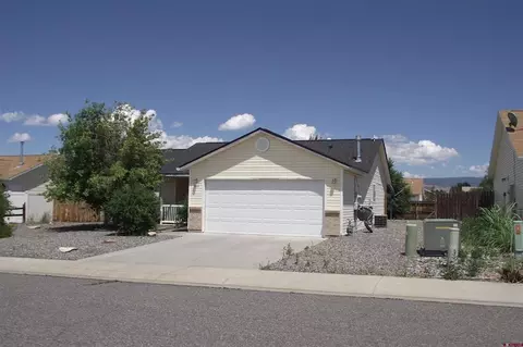 806 Cow Bell Ct, Montrose, CO 81401