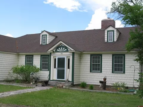 710 2nd St, Saguache, CO 81149