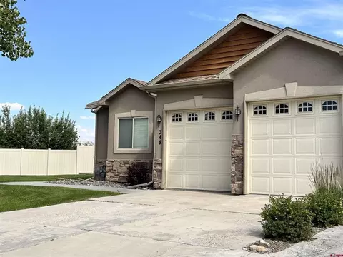 248 Crossroads Cir, Montrose, CO 81401