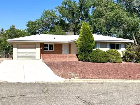 905 N Chestnut St, Cortez, CO 81321