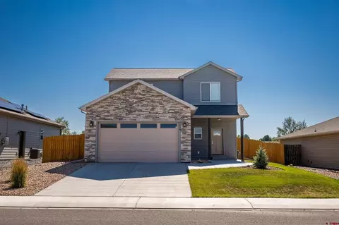 1208 Weminuche Ave, Montrose, CO 81401