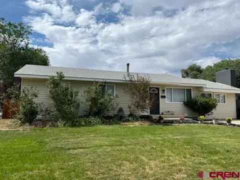 950 Livesay Dr, Cortez, CO 81321