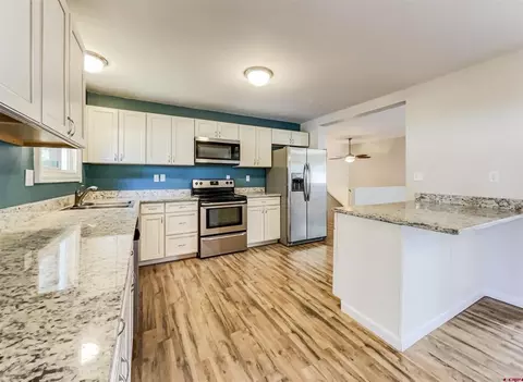 529 W 7th St, Cortez, CO 81321