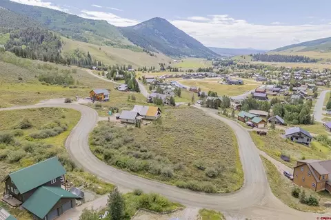 810 Bryant Ave, Crested Butte, CO 81224