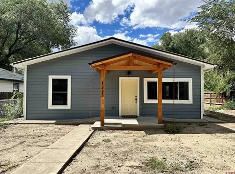 1225 S 4th St, Montrose, CO 81401