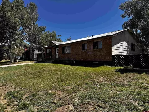 16 Irwin St, Gunnison, CO 81230