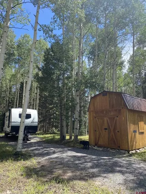 1053 Hazel Lake Dr, Cimarron, CO 81220