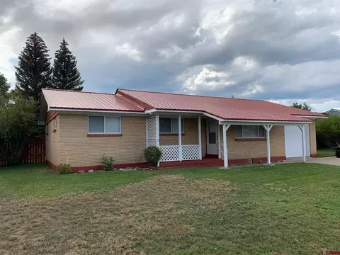 15 Vulcan St, Gunnison, CO 81230