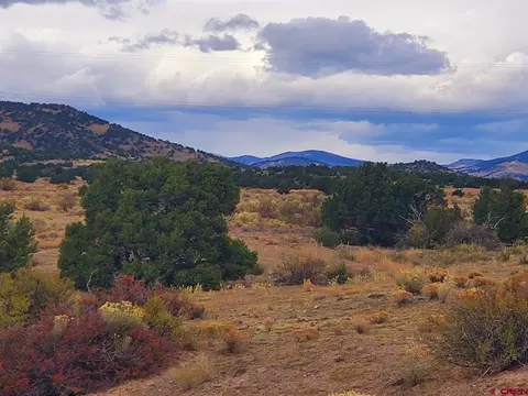 153 E Pfieffer Loop, South Fork, CO 81154