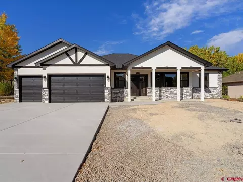 3508 Chestnut Dr, Montrose, CO 81401