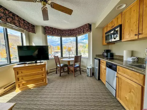 6 Emmons Rd #280, Mount Crested Butte, CO 81225