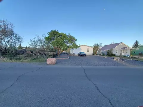 275 NW 3rd St, Cedaredge, CO 81413