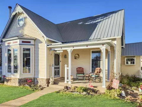 338 W Grand Ave, Mancos, CO 81328