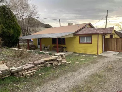 100 Onarga Ave, Paonia, CO 81428