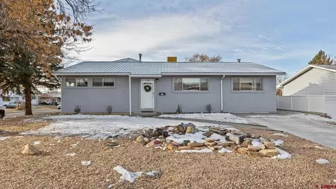 310 Pine View Dr, Montrose, CO 81401