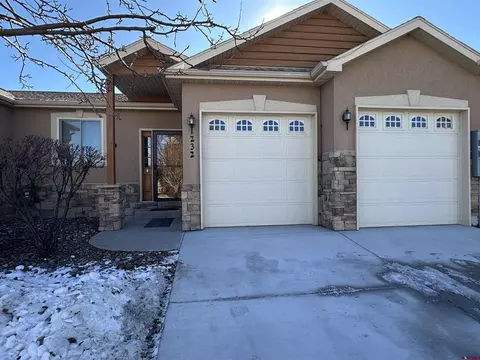 232 Crossroads Cir, Montrose, CO 81401