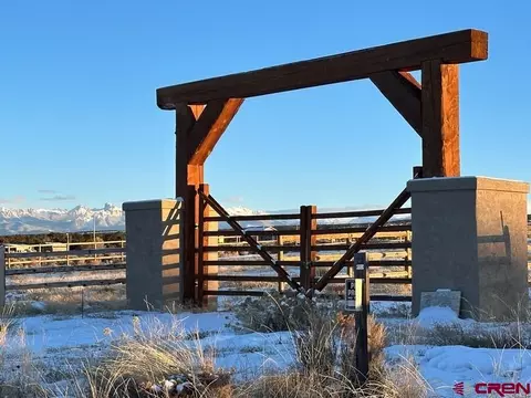 178 Coral Bell Dr, Montrose, CO 81403