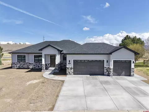 3709 Grand Mesa Dr, Montrose, CO 81403