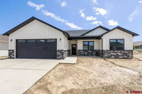 612 Carbonero Ave, Montrose, CO 81401