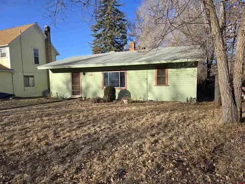 320 Onarga Ave, Paonia, CO 81428
