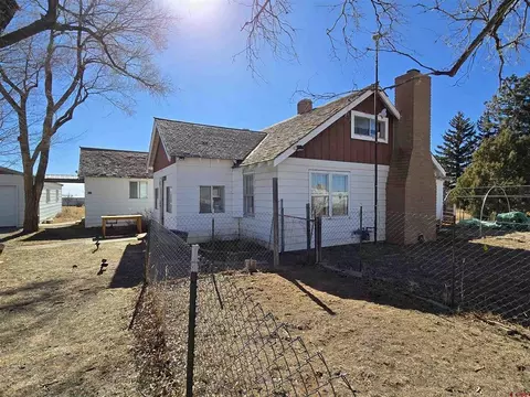 431 W 4th St, Dove Creek, CO 81324