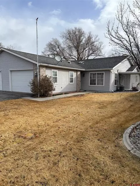 810 Riley Ln, Delta, CO 81416