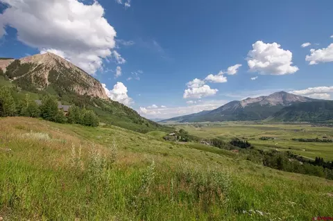 14 Summit Rd, Crested Butte, CO 81225