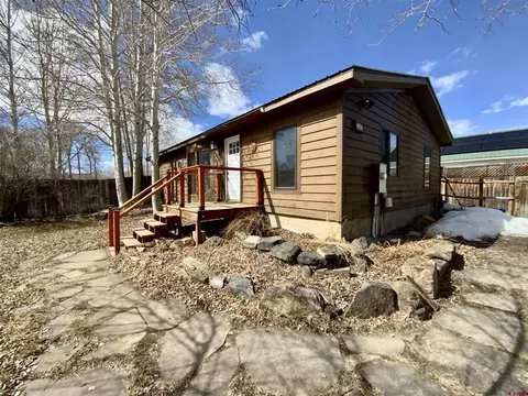 509 7th St, Gunnison, CO 81230