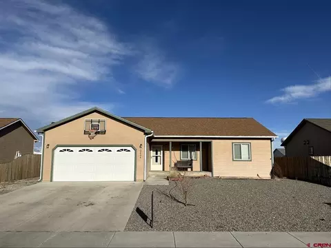 3004 Adcock Dr, Alamosa, CO 81101