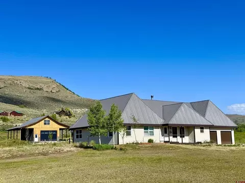 577 Pashuta Dr, Gunnison, CO 81230